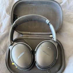 BOSE QuietComfort 35 II Noise-Cancelling Headphones – Excellent Condition