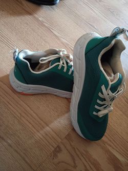 Women's shoes