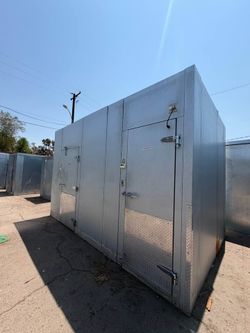 Walk-In Cooler and Freezer Combo Box With Refrigeration 13'9"x8'9"