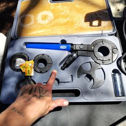 ZURN 4123 LARGE DIAMETER COMPACT PEX CRIMP TOOL QCRTLDM