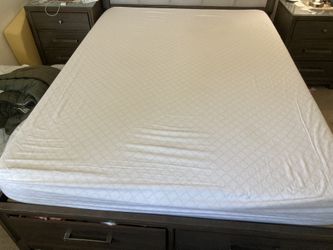 Queen Mattress 12” 