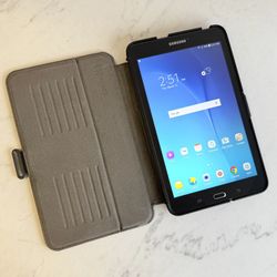 Samsung Galaxy Tab E 8.0 16GB Cellular Unlocked Tablet w/ Case