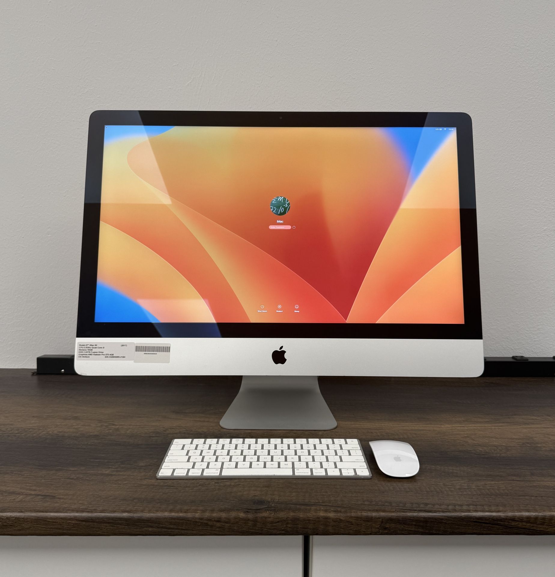 iMac 27" 5K Retina 3.5Ghz Intel Quad Core i5*1.03TB Fusion Drive*16GB RAM