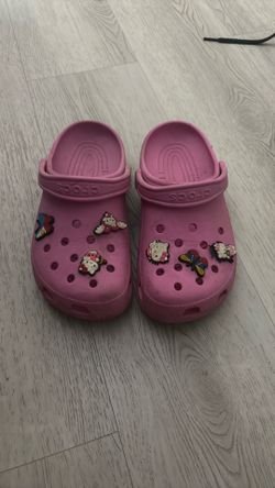 Size 8 woman pink crocs