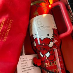 Red Heart Hello Kitty Stanley (40oz)