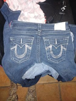 TRUE RELIGION JEANS SIZE 27