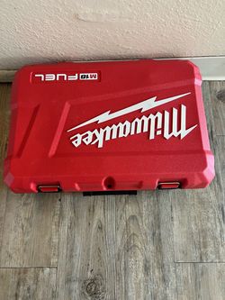 Milwaukee M18 FUEL Hard Tool Case Hablo Español