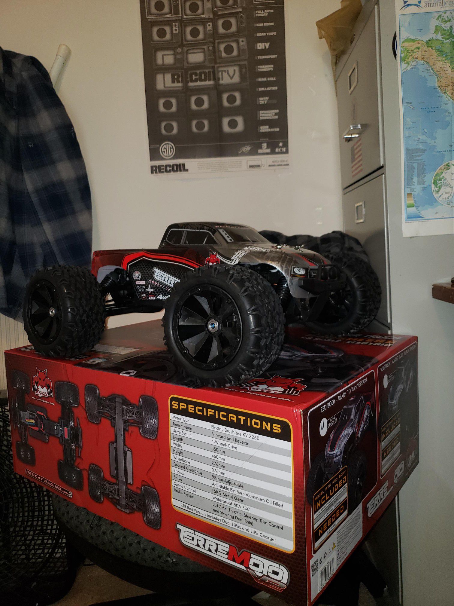Redcat Racing Terremoto V2 1/8 scale RC monster truck