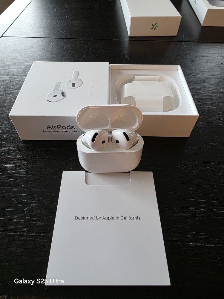 Airpods 4 With Active Noise Cancelation