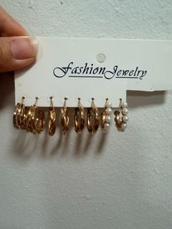 Four pairs of earrings