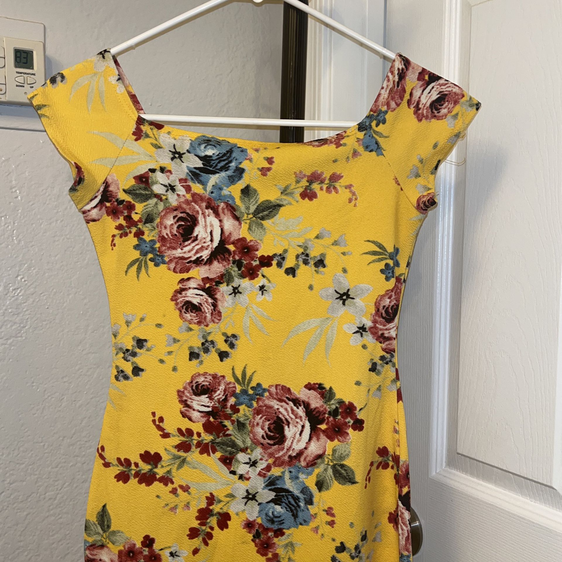 Yellow Flower Dress Size Small Women 