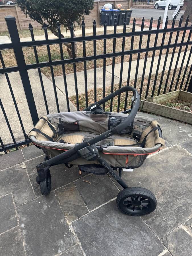 PIVOT XPLORE ALL-TERRAIN STROLLER WAGON