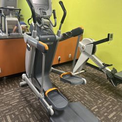 Precor AMT with P80 Touchscreen Monitor