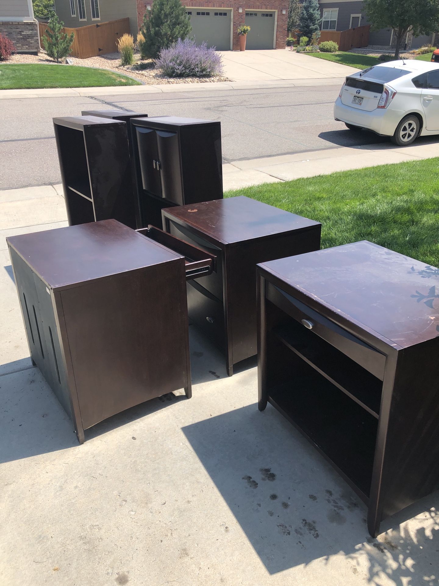 Free office furniture
