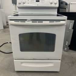 GE White Stove 