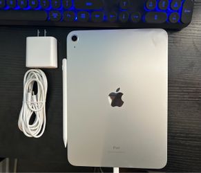 iPad 10th Gen Bundle!!