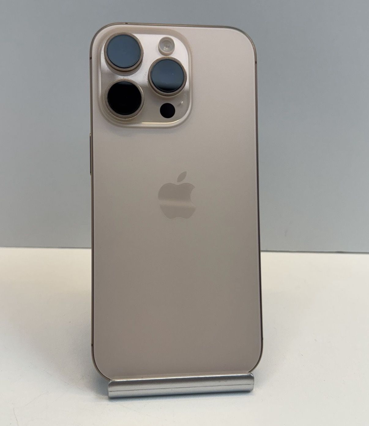 iPhone 16 Pro (Unlocked) 128GB