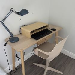 Table / Desk