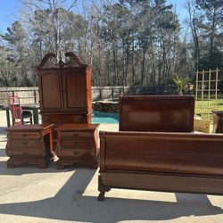 Queen Size Bedroom Set 