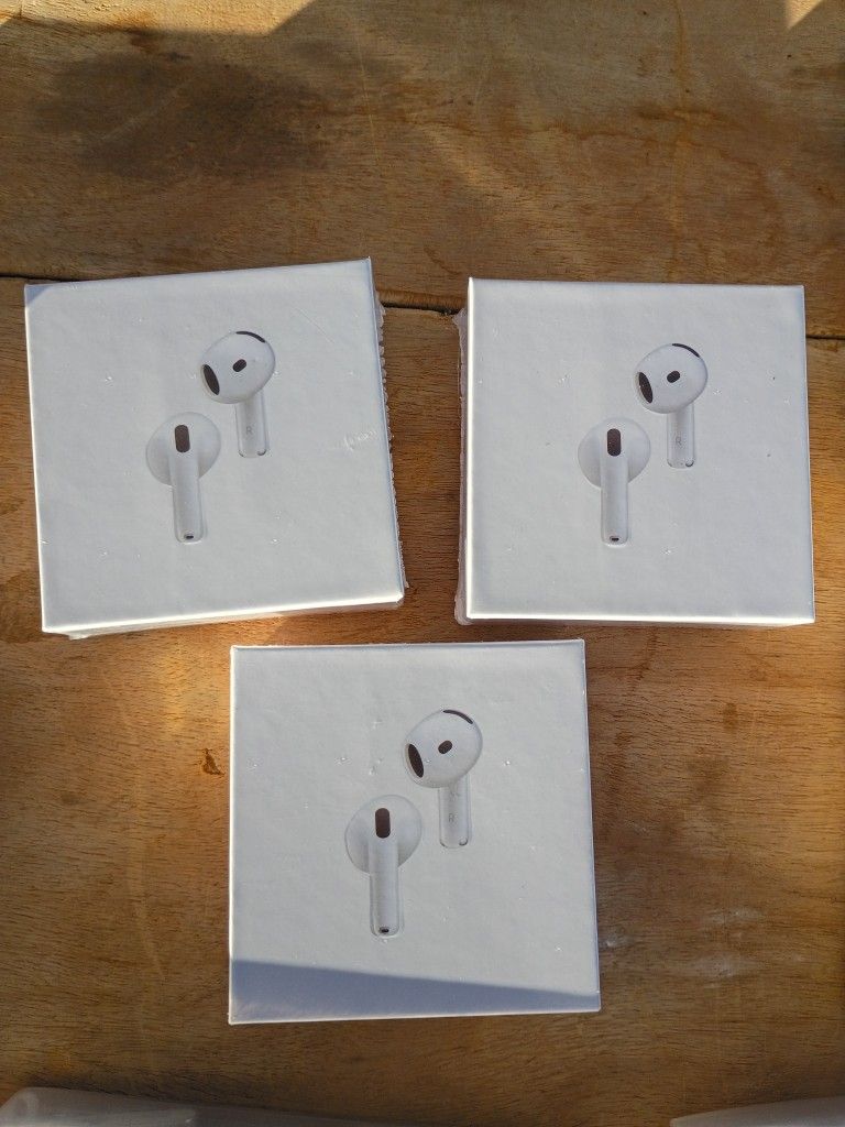 Airpods 4 With Active Noise Cancellation