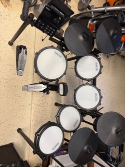 Simmons titan 50 B-EX drum set
