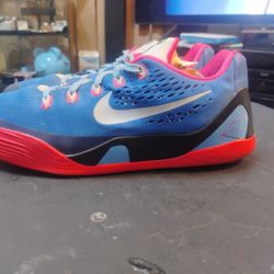 girls Kobe Bryant size 7y $25