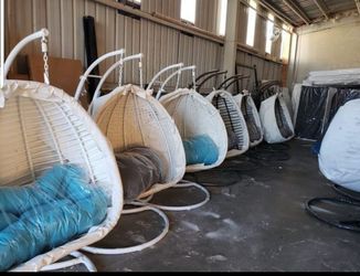 Hanging chairs/ colombios