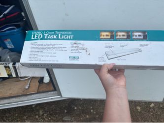Under cabinet LED lighting