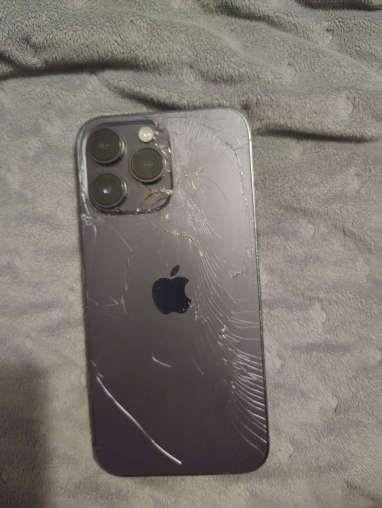 iPhone 15