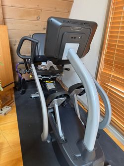 SPIRIT CRS800S recumbent stepper