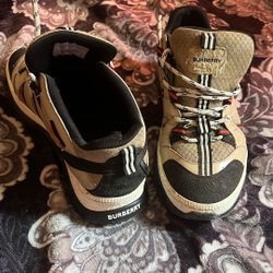 Burberry Shoes 