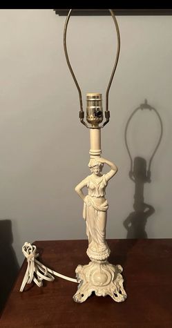 Vintage Loevsky L&L WMC 9900 Roman Goddess Lady Figural Lamp
