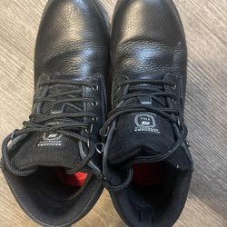 Almost New Sketchers Women Work Boots