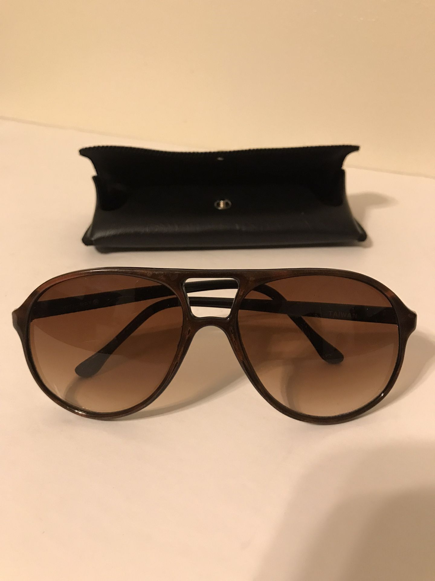 Vintage 1970’s Opti-Ray Aviator Sunglasses in Excellent Used Condition