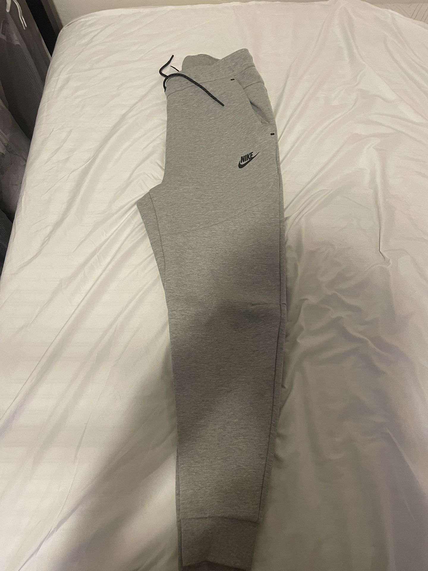 Nike Tech Jogger / Nike Short Set