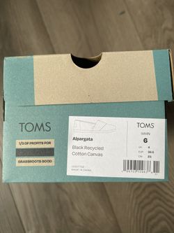 Women’s Toms