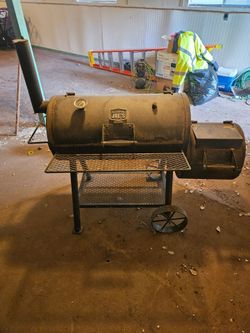 Oaklahoma joes offset smoker