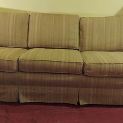 Mathis Brothers Sofa Excellent Condition Can Deliver Okc Area30