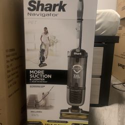 Shark Navigator self cleaning brushroll
