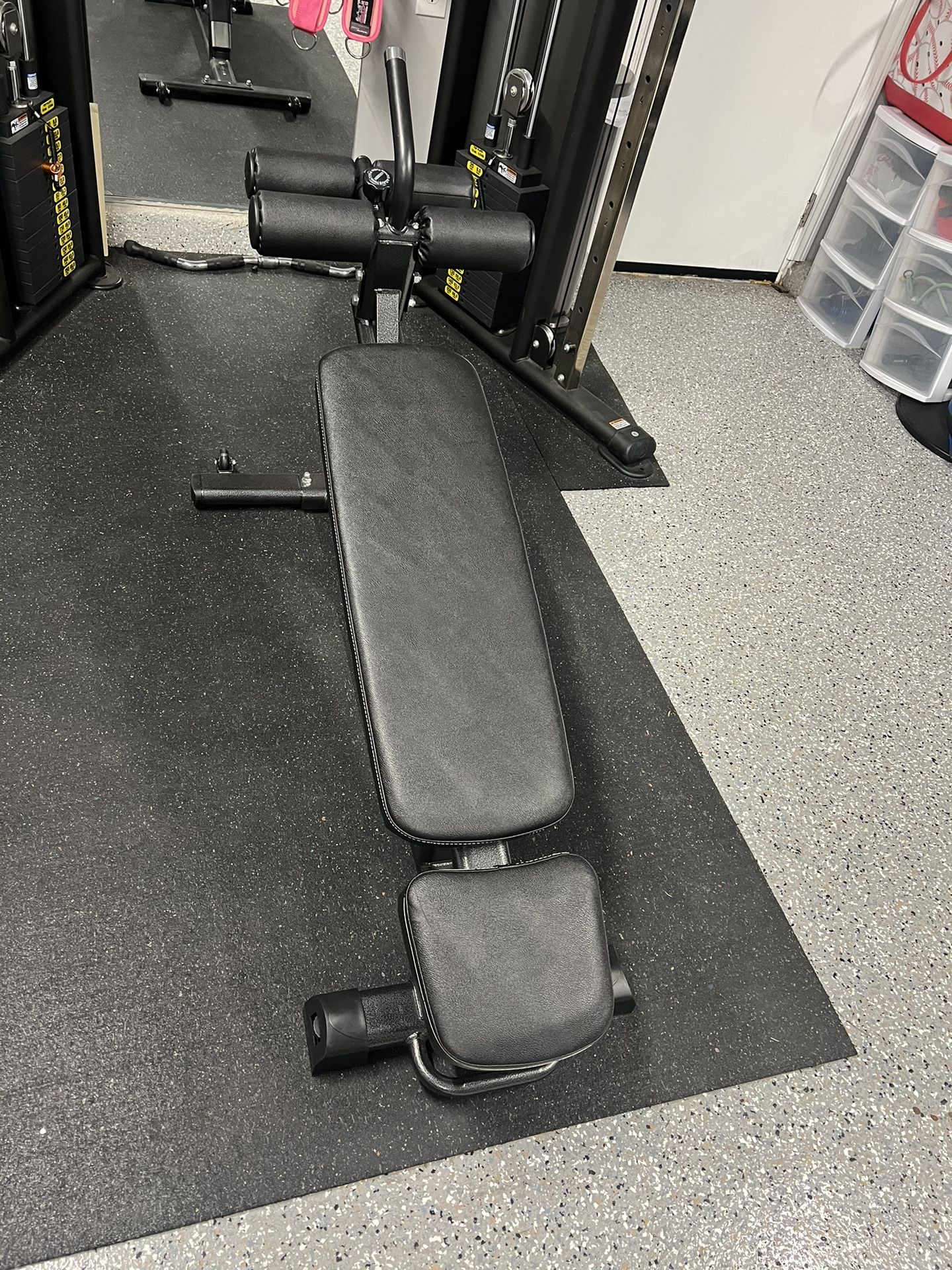 Finer Form Commercial Sit-Up Bench For Core Workouts and Decline Bench Press. Adjustable Weight Bench with Reverse Crunch Handle with 4 Adjustabl