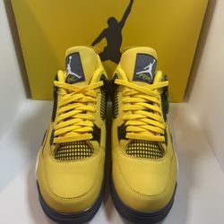 Jordan 4 Lightning (2021)