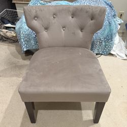 Modern Tufted Accent Chair – Gray Slipper Chair