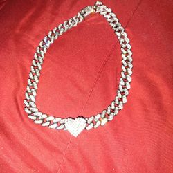 Rhinestone Silver Choker With Rhinestone Heart 