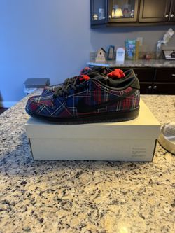 Size 13 Nike SB Dunk Low Pro Nardwuar SKU II1493-600 