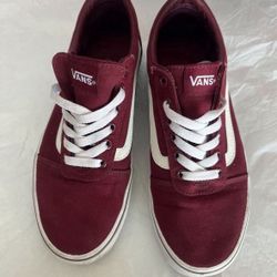 WOMENS VANS SIZE 7.5 BURGUNDY OLD SCHOOL SHOE