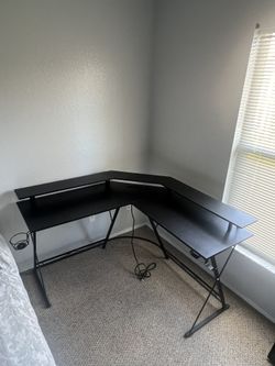 Black L-Shaped Desk / Corner Desk