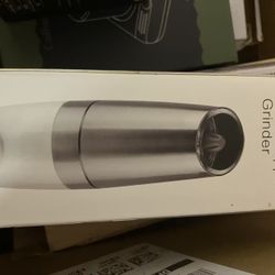 new salt pepper grinder