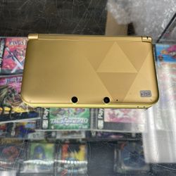 Zelda 3DS XL $250 Gamehogs 11am-7pm