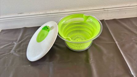 Salad Spinner with Lid