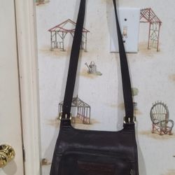 VINTAGE FOSSILS BROWN PEBBLE LEATHER  MORGAN CROSSBODY PURSE.